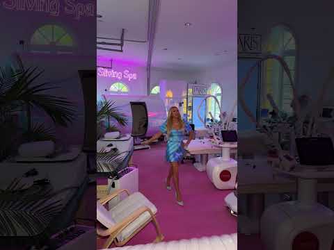 I just can’t get Kylie Minogue out of my head! ???? | Paris Hilton