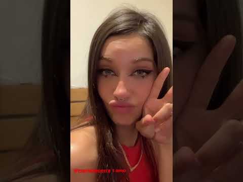 maria-becerra-prendiendo-stream-con-la-chilena.jpg MARIA BECERRA PRENDIENDO STREAM CON LA CHILENA 🟣