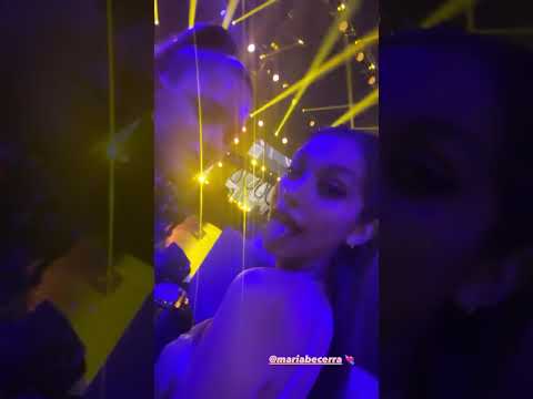 MARIA BECERRA Y TINI EN LOS PREMIOS JUVENTUD