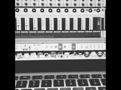 Making beats | Boom bap beat dark | Gangstarr type beat with scratched hook | Arena, Added scratches
