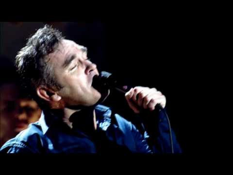 Morrissey – I Know It’s Gonna Happen Someday (live in Manchester) 2005 [HD]