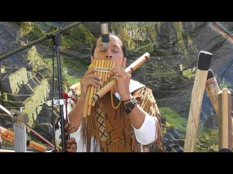 despacito-on-pan-flutes-by-luis-martos-2019-surrey-fusion-festival-surrey-bc-canada.jpg Despacito on pan flutes by Luis Martos @ 2019 Surrey Fusion Festival, Surrey, BC, Canada