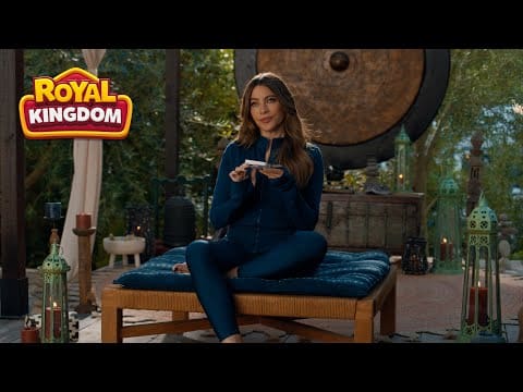 Royal Kingdom I Sofía Vergara I Yoga