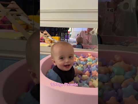 1,2,3, Baby P? Love this lil guy so much!? #SlivingMom ? | Paris Hilton