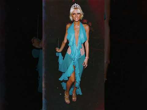 Double trouble in #Iconic blue! Happy 21st Birthday to the fabulous Olivia! ?? | Paris Hilton