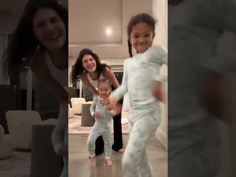 Kylie Jenner with her kids 😍 #kyliefashion #goviral #newshorts #viralshorts #trendingshort #fashion
