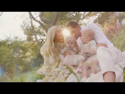 Paris Hilton & Sia – Fame Won’t Love You (Official Visualizer)