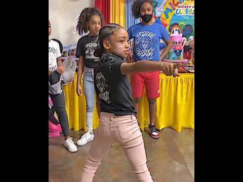 don’t cry Jayah you can do it ❤️ #tommytheclown #jayahbailey #stronggirl #dance #editanime