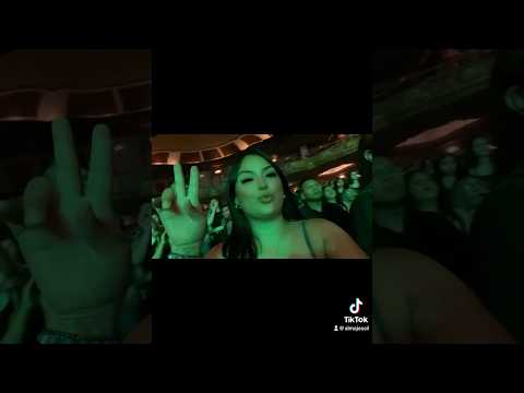 @SnowThaProduct @SantaFeKlanOfficial @TornillOOficial  en Kansas City 🖤🎤😎