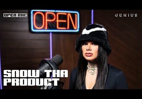 Snow Tha Product &#8220;Nah&#8221; (Live Performance) | Genius Open Mic