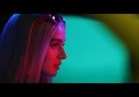 Poppy &#8211; Bleach Blonde Baby (Official Video)