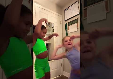 Dance break in between dance class! @MadilynCurtis #kehlani #dancetrend #scarlettandmadi
