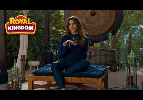 Royal Kingdom I Sofía Vergara I Yoga