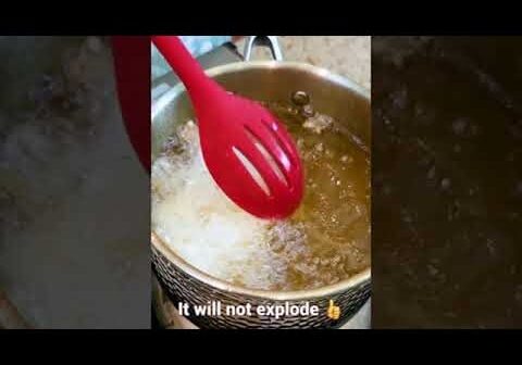 What Happens if You Crack an Egg Into Hot Oil?