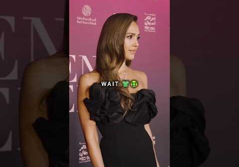 Jessica Alba outfit price 😧👕 🤑 #ytshorts #shortsfeed #outfit #jessicaalba  #viralvideo