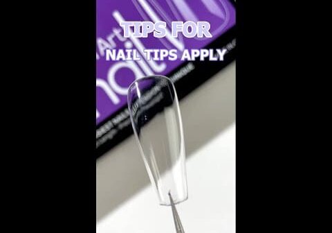 How to glue the press on nails perfectly
