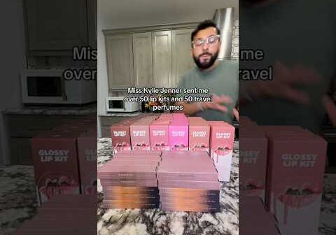thank you Kylie #kyliejenner #kyliecosmetics #singlemom