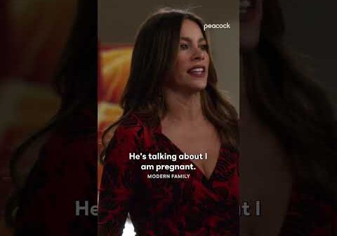 Luke did the Gloria and grandpa math 😳 #ModernFamily #SofiaVergara #GloriaPritchett #Shorts