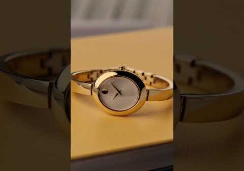 Jessica Alba in Museum Bangle