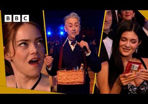 Hollywood stars try British snacks at the BAFTAs 🤩🍿 | BAFTA Film Awards 2026  – BBC