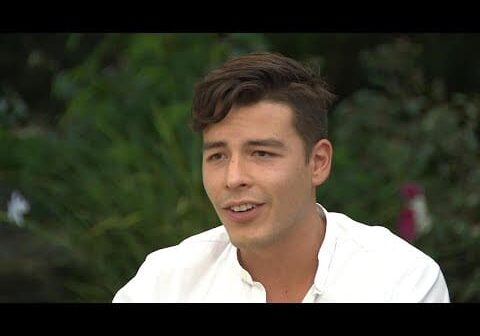 Sofia Vergara’s Son Manolo Talks Growing Up With a Hot Mom! (Exclusive)